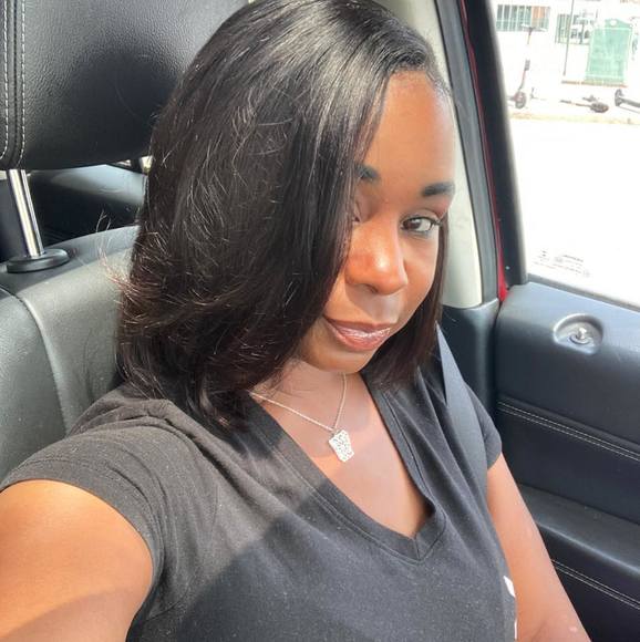 Meet your Posher, Roberta - Picture 1 of 1